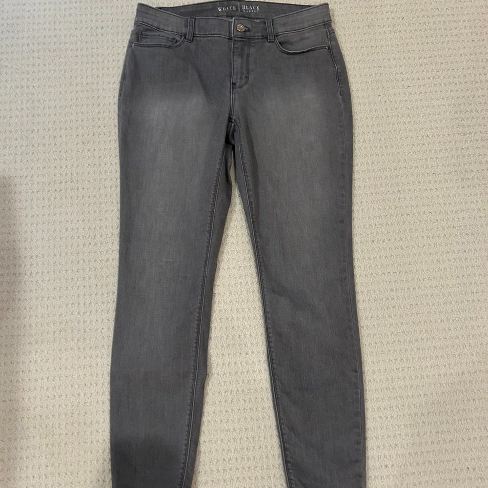 White House Black Market Grey Straight Jeans SHORT